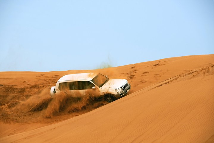 Experience the thrill of Dubai's desert safari with the 7-Days Dubai Easy City Pass unlocking adventure and discovery at top attractions while enjoying seamless travel across the city.